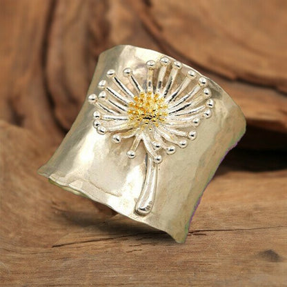 🔥 Last Day Promotion 75% OFF 🔥Sterling Silver Blooming Daisy Wide Band Ring