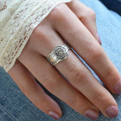 Vintage Silver Lion Spoon Ring
